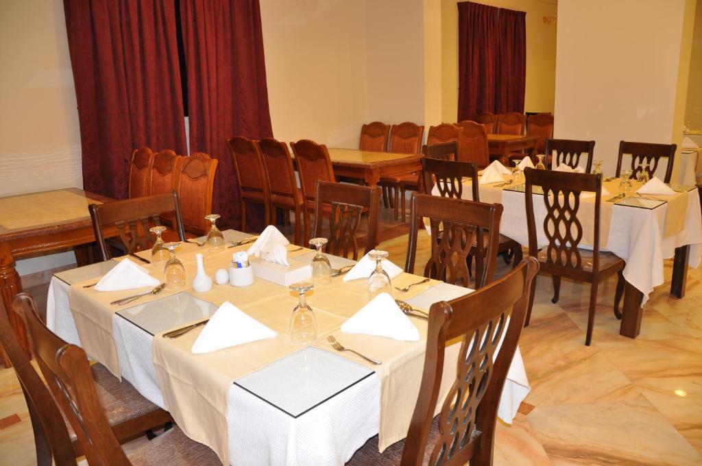 Safarat Hotel Ar Riyad Esterno foto